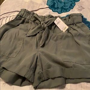 BRAND NEW Aerie soft short